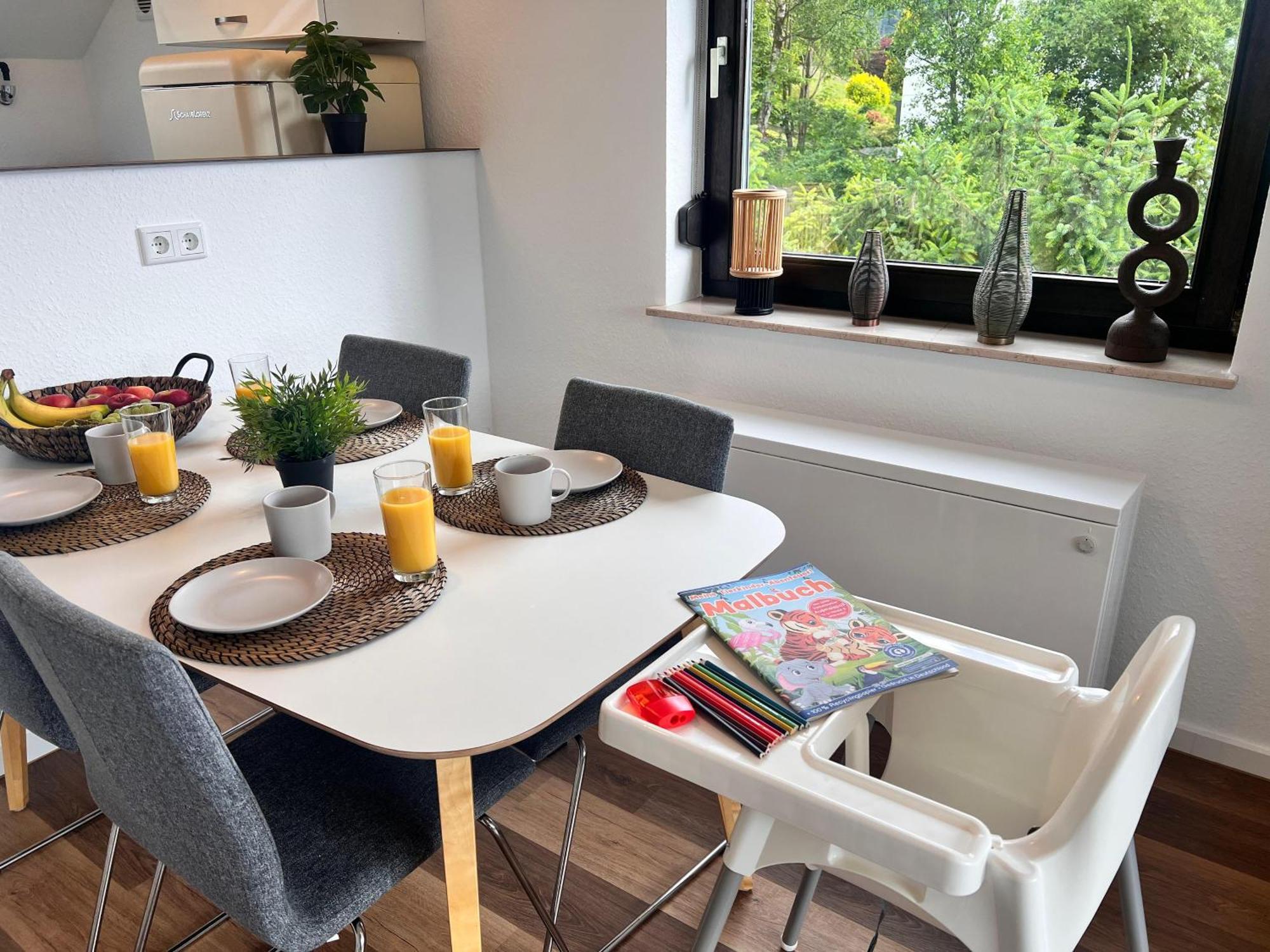 Gemuetliche 3-Zimmer-Wohnung Mit Panoramablick Und Kostenlosem Ueberdachten Parkplatz Winterberg Exteriér fotografie